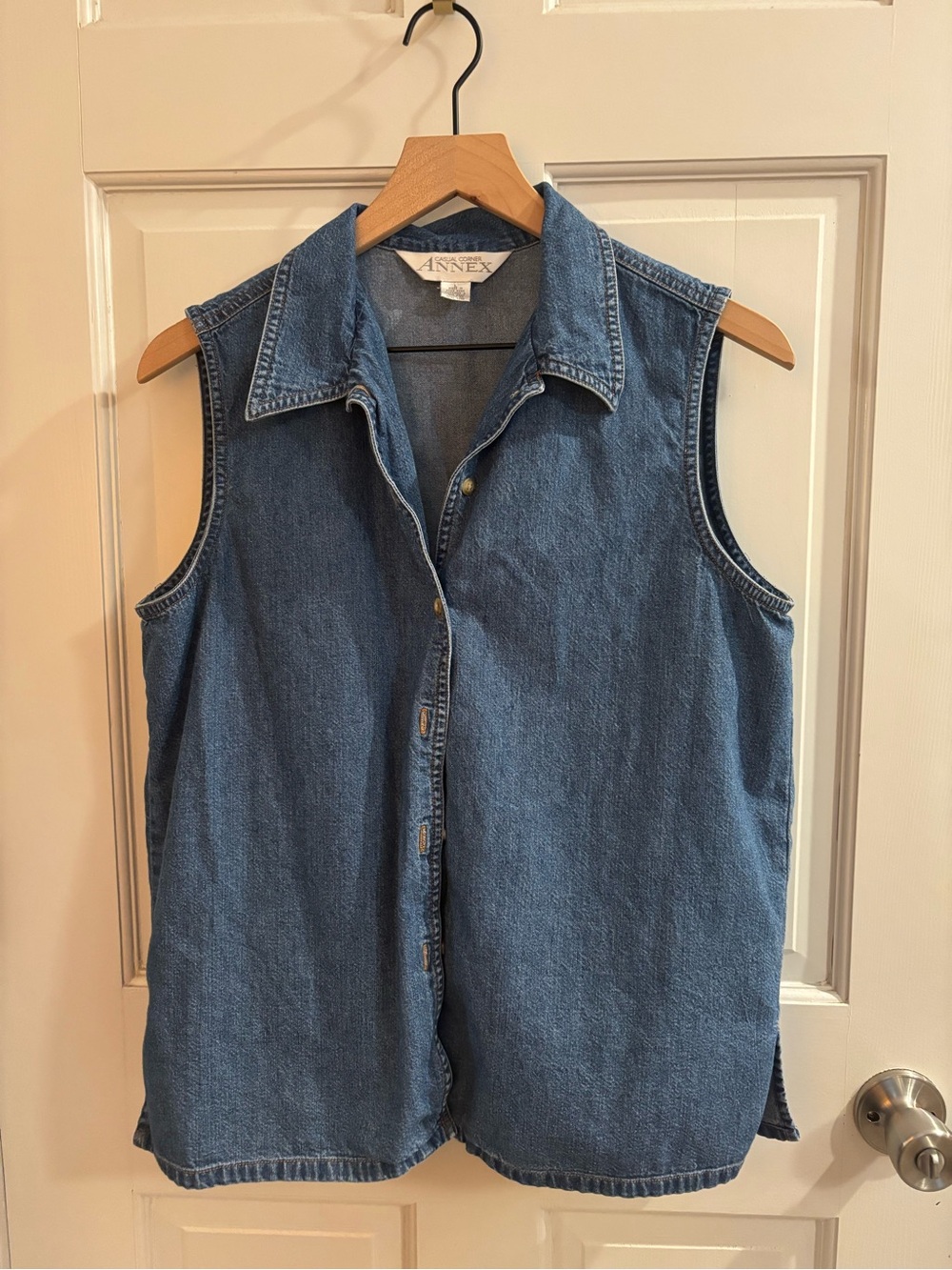 Casual Corner ANNEX Denim Shirt Vest in Medium Blue